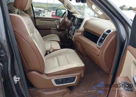 2019 Ram 1500 Laramie 4X4 6'4 Box из США, поврежденный, VIN 1C6SRFDT9KN841916